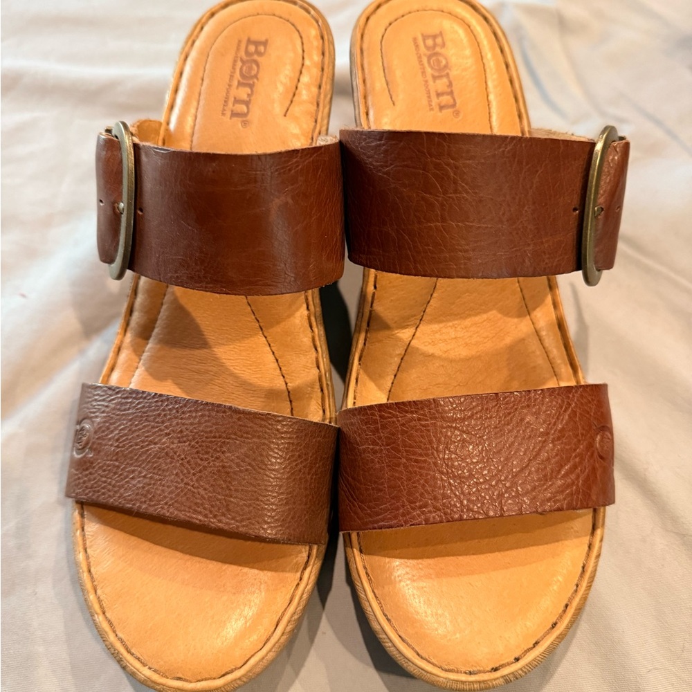 Born Women's Tan Leather Wedge Sandals size 9 - Picture 3 of 4
